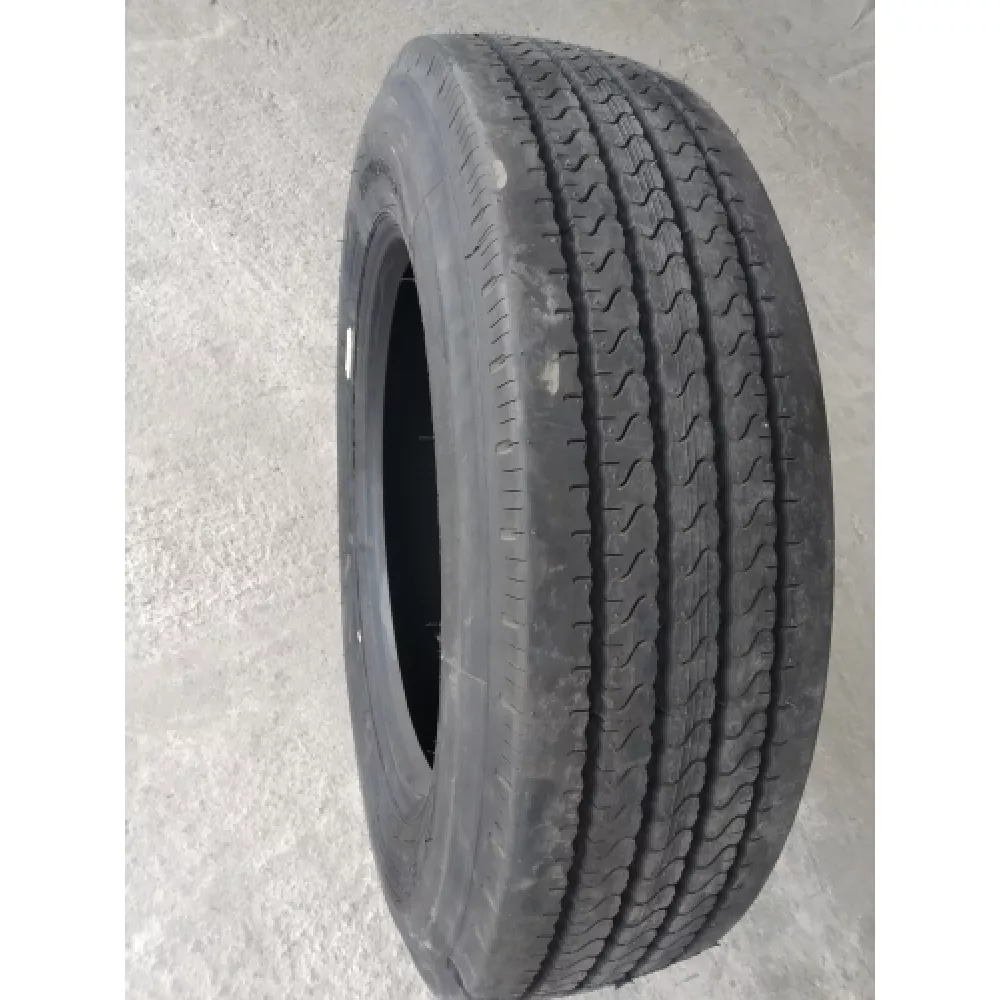 Грузовая шина 255/70 R22,5 Long March LM-120 16PR в Верхней Салде